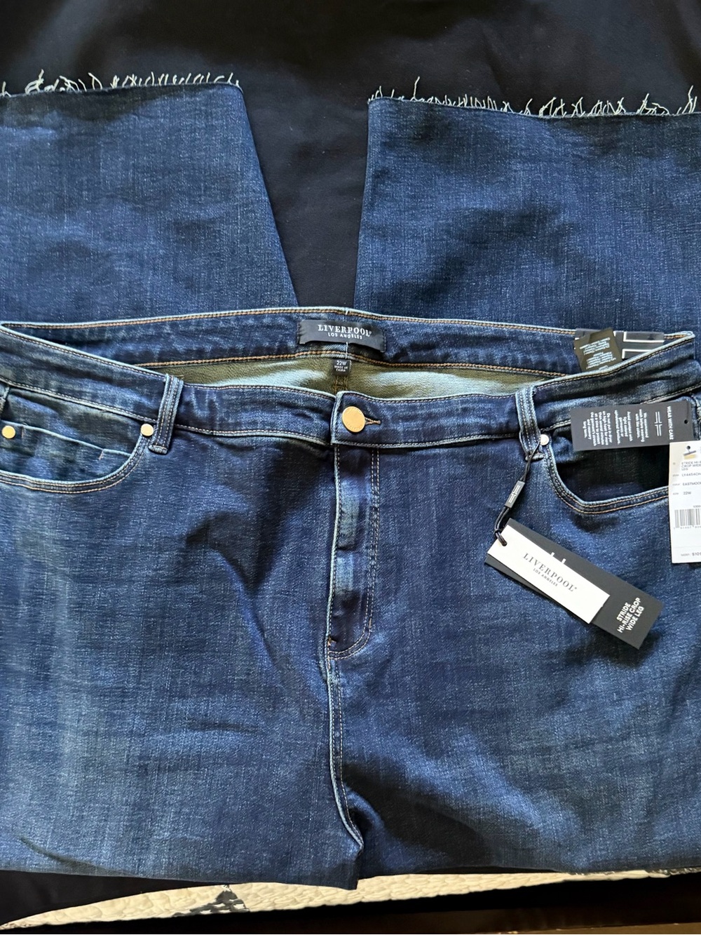 Liverpool Women's Dark Indigo Cropped Jeans with Frayed Hem
